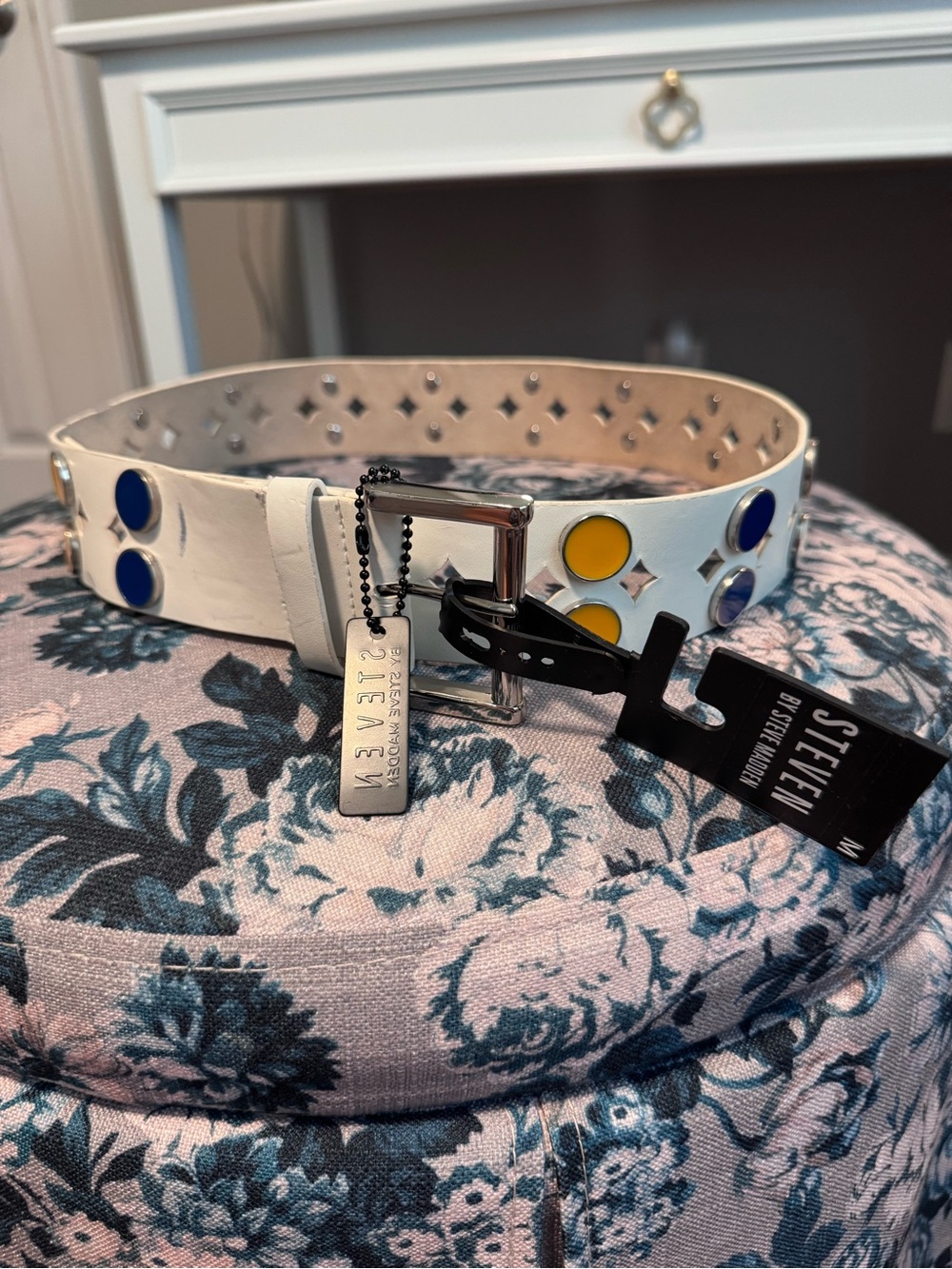 Y2K STEVEN by Steve Madden White Leather Studded Belt with Colorful Eyelets